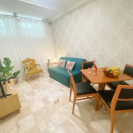 In The Location In Apartment Lisbon